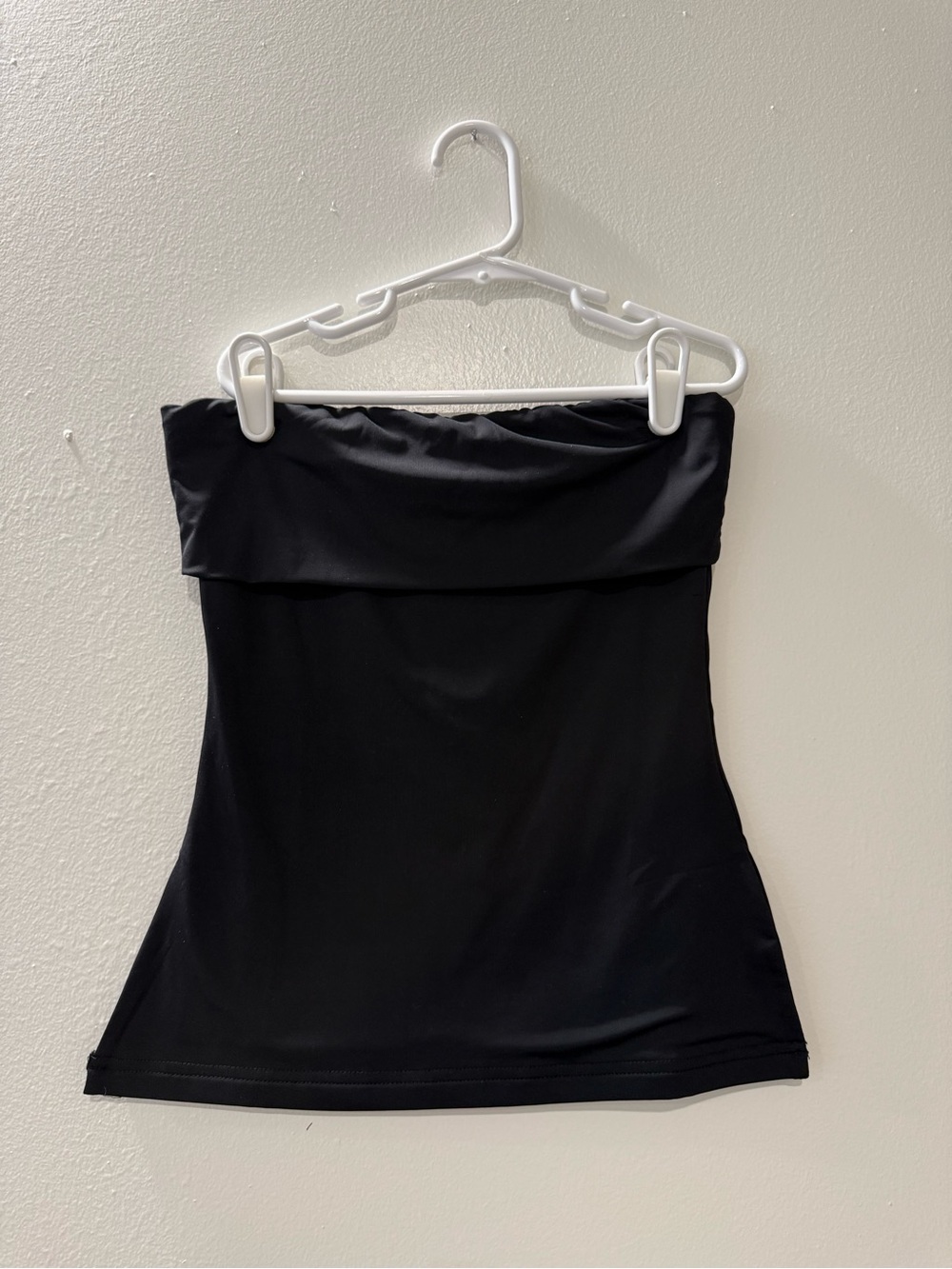 Black Strapless Princess Polly Tube Top. Size: 0